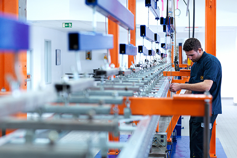  termeléstámogató mérnök,termeléstámogatás,gépészmérnök,villamosmérnök,mechatronikai mérnök,5S,Lean,Kaizen,6 Sigma,SolidWorks,AutoCad